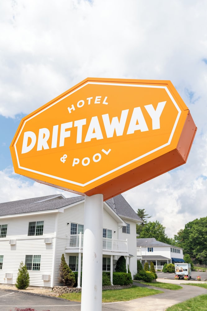 Ogunquit Hotel 1/50