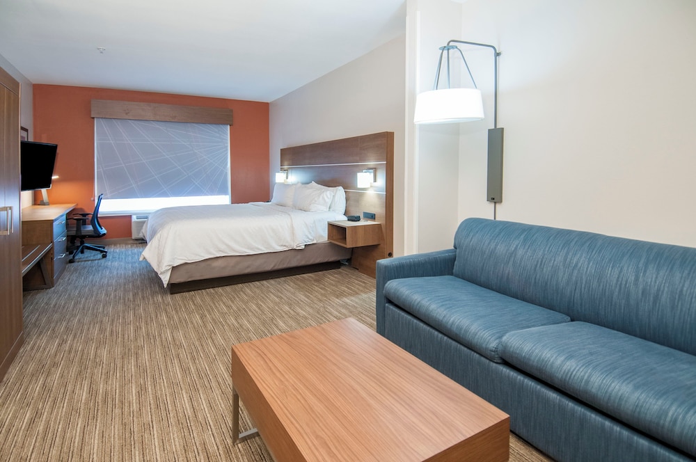 Suite, King Bed, Sofa