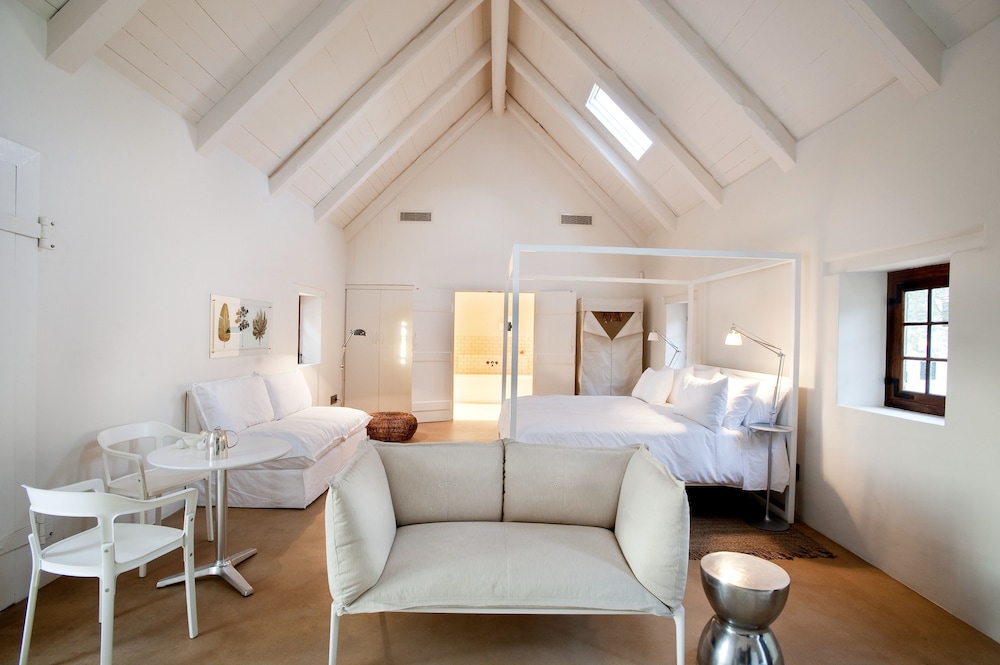 1 Bedroom, Garden Cottage, Suite, King Bed