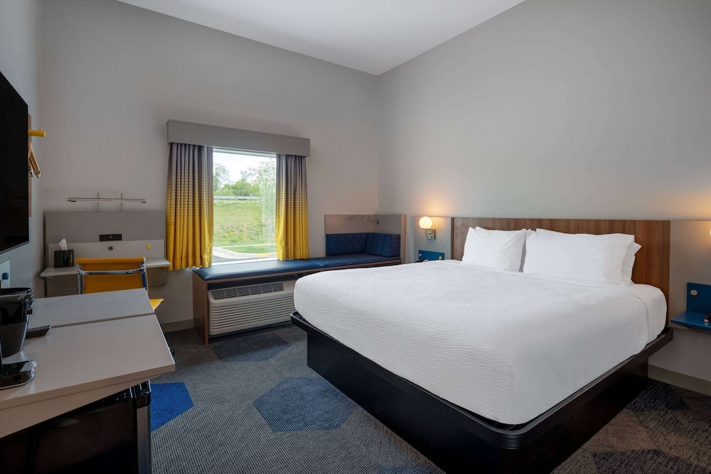 Microtel Inn & Suites by Wyndham Winchester 6/28