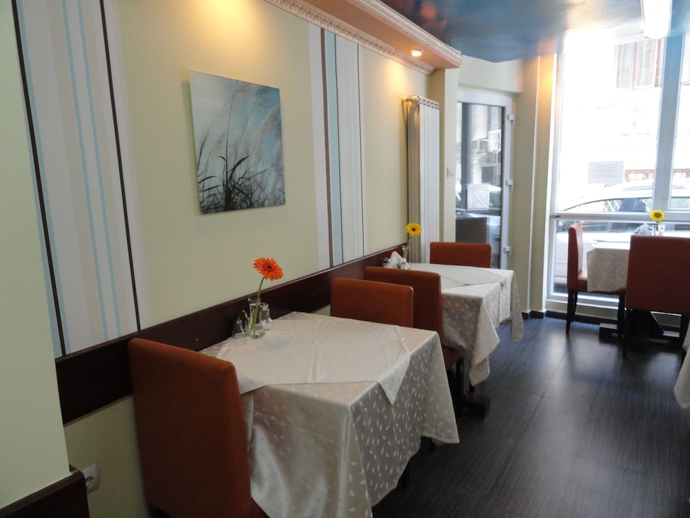Relax Comfort Suites 25/50