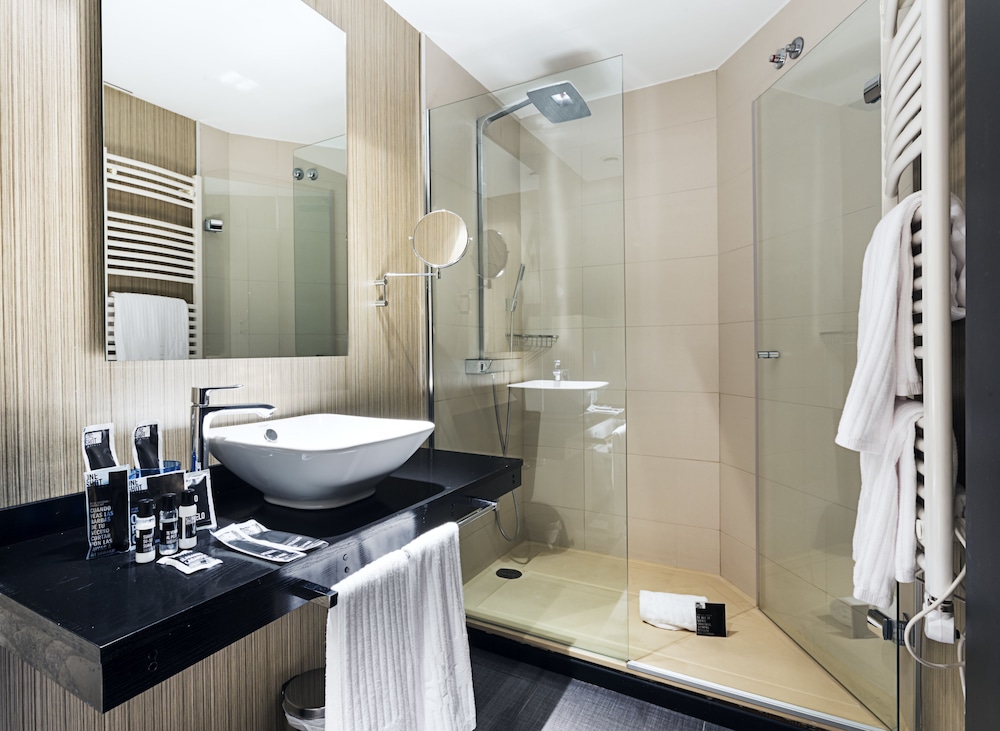 Hotel One Shot Luchana 22 (Ex Innside Madrid) 16/73