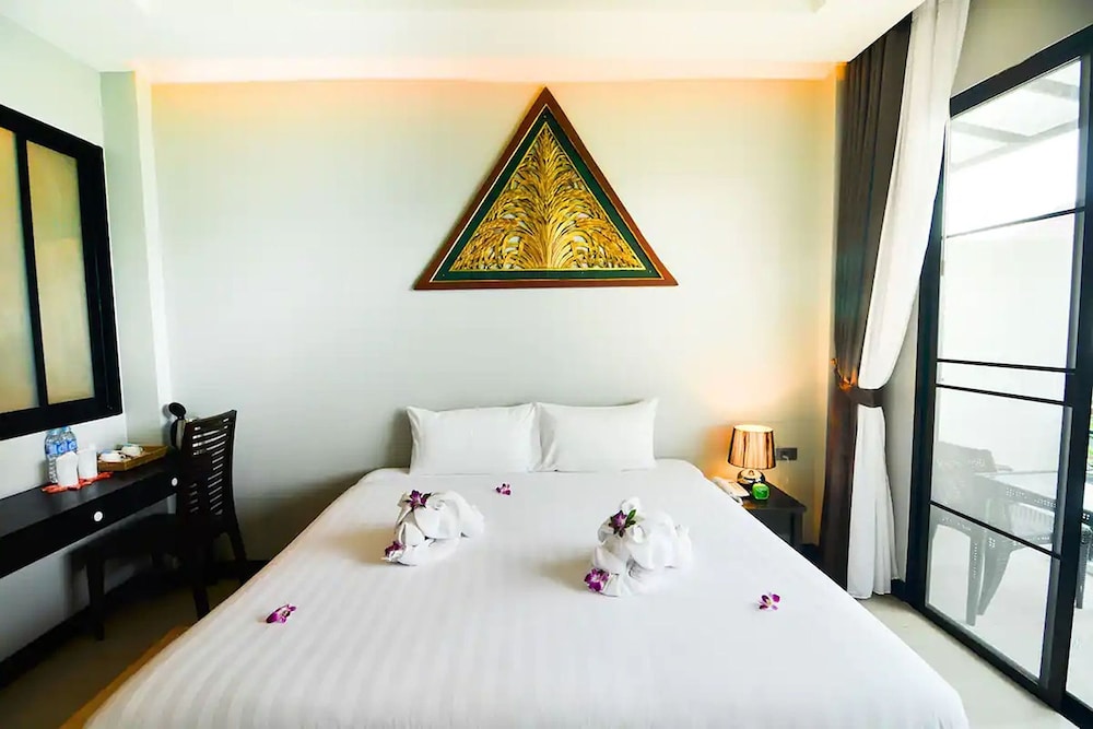 Coco Retreat Phuket Resort & Spa 12/50