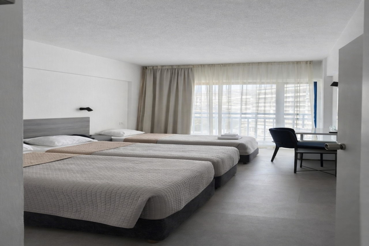 Navarria Hotel 16/50