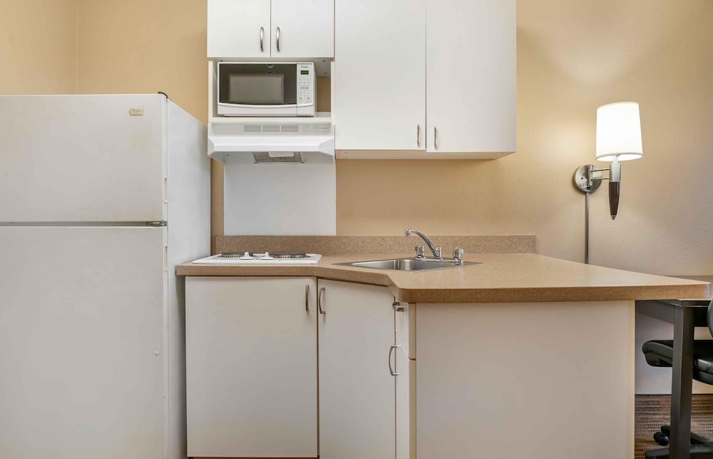 Extended Stay America - Detroit - Roseville 40/50