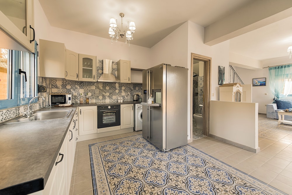 Luxury Retro Villas 2/54