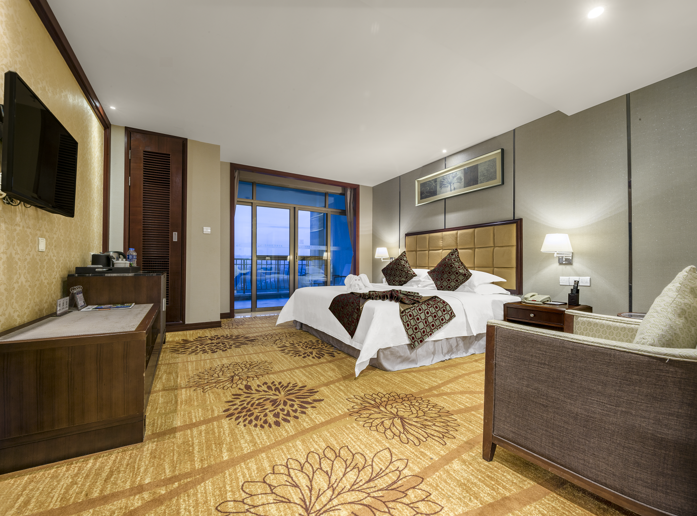 غرفة ديلوكس بسرير كينج بشرفة