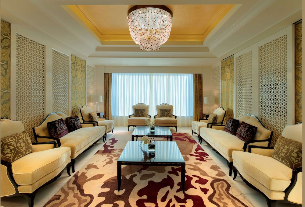 Conrad Dubai 46/80