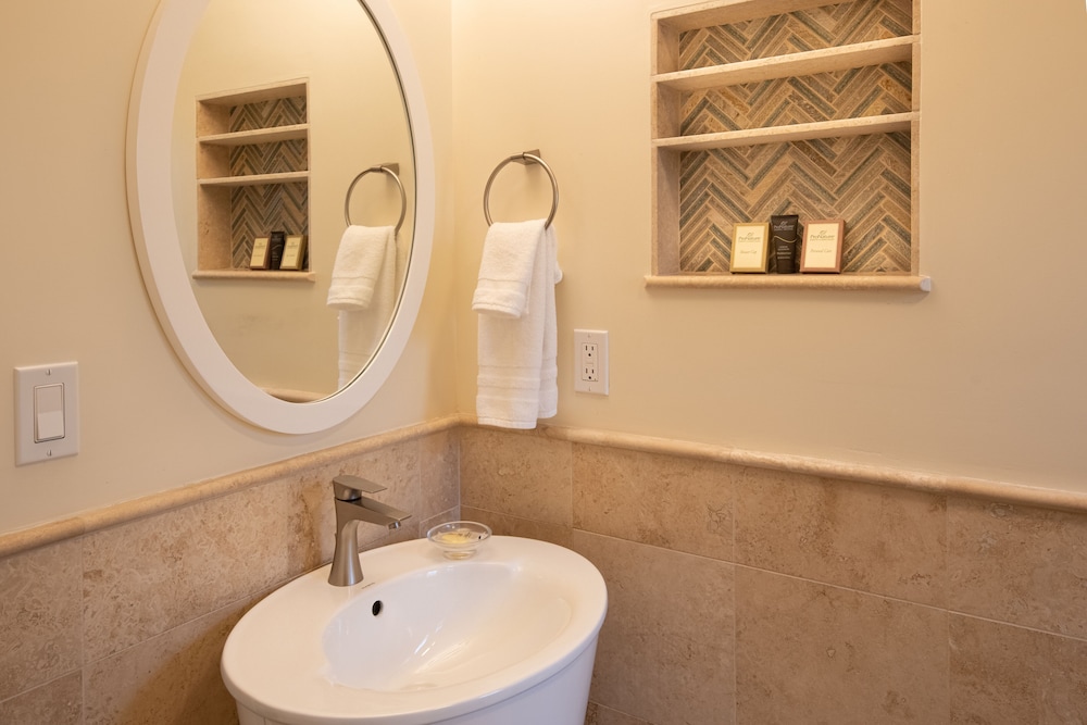 Harbor House Inn 44/50