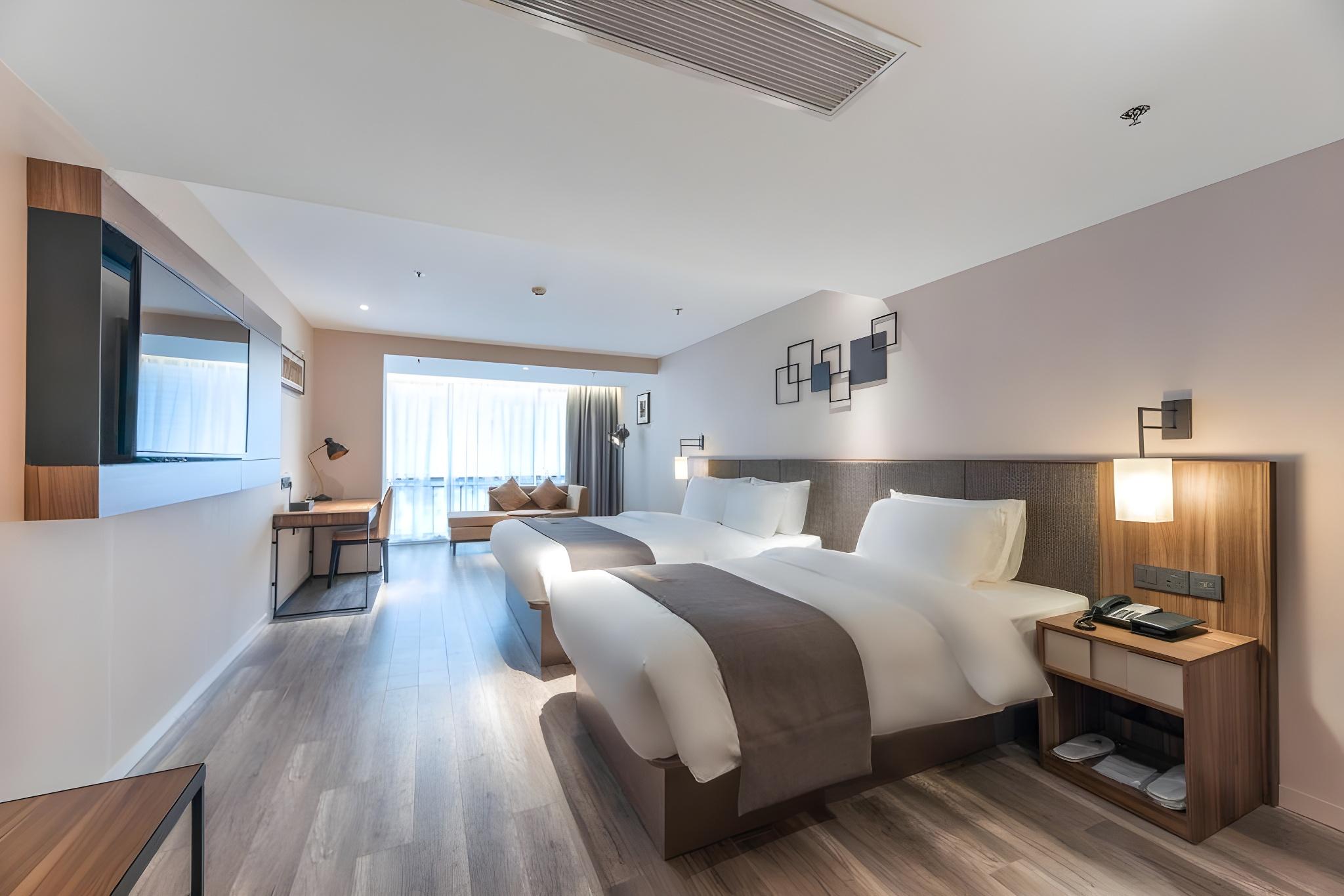 Home Inn Plus (Chongqing Jiefangbei Pedestrian Street) 20/42
