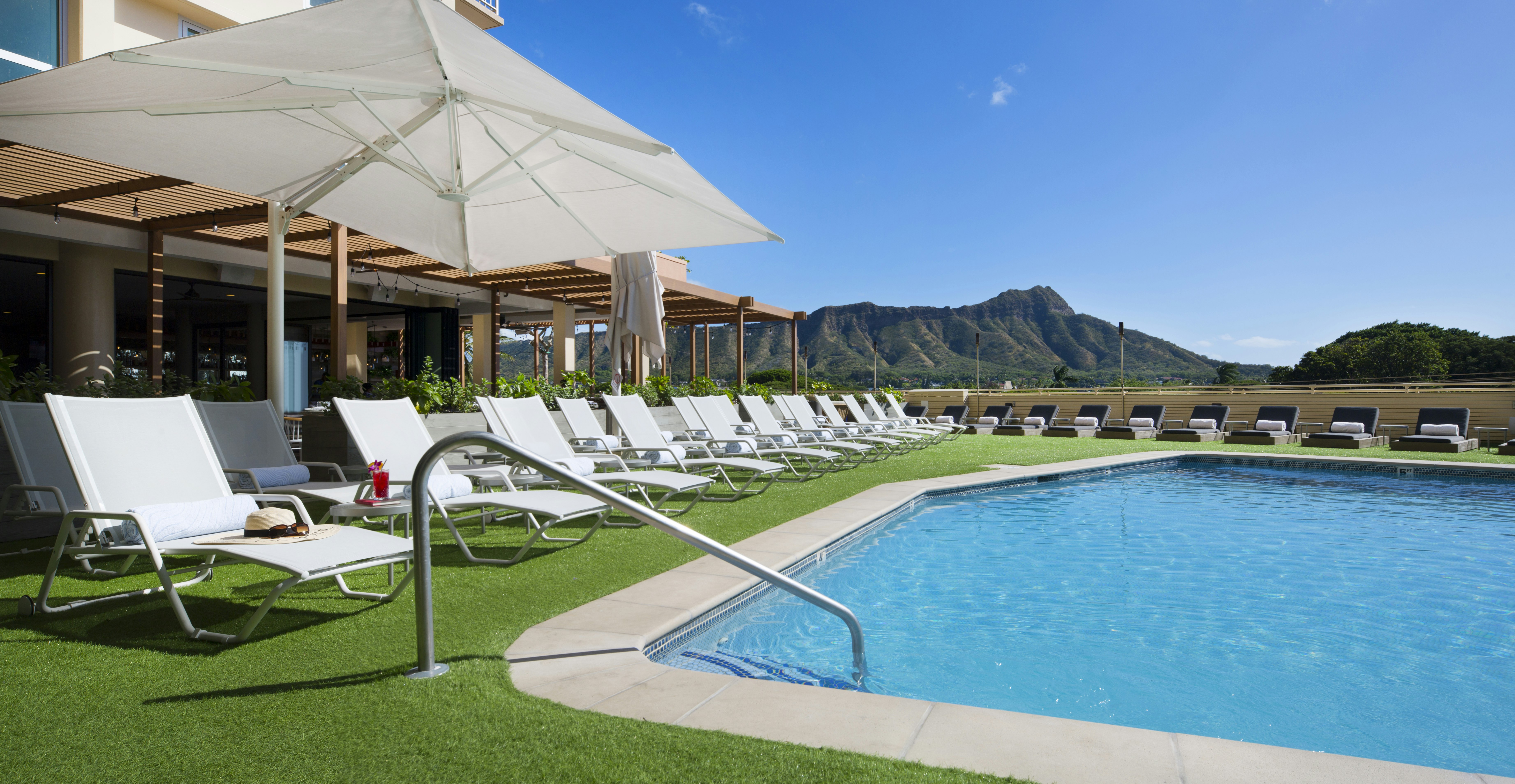 Queen Kapiolani Hotel 45/78