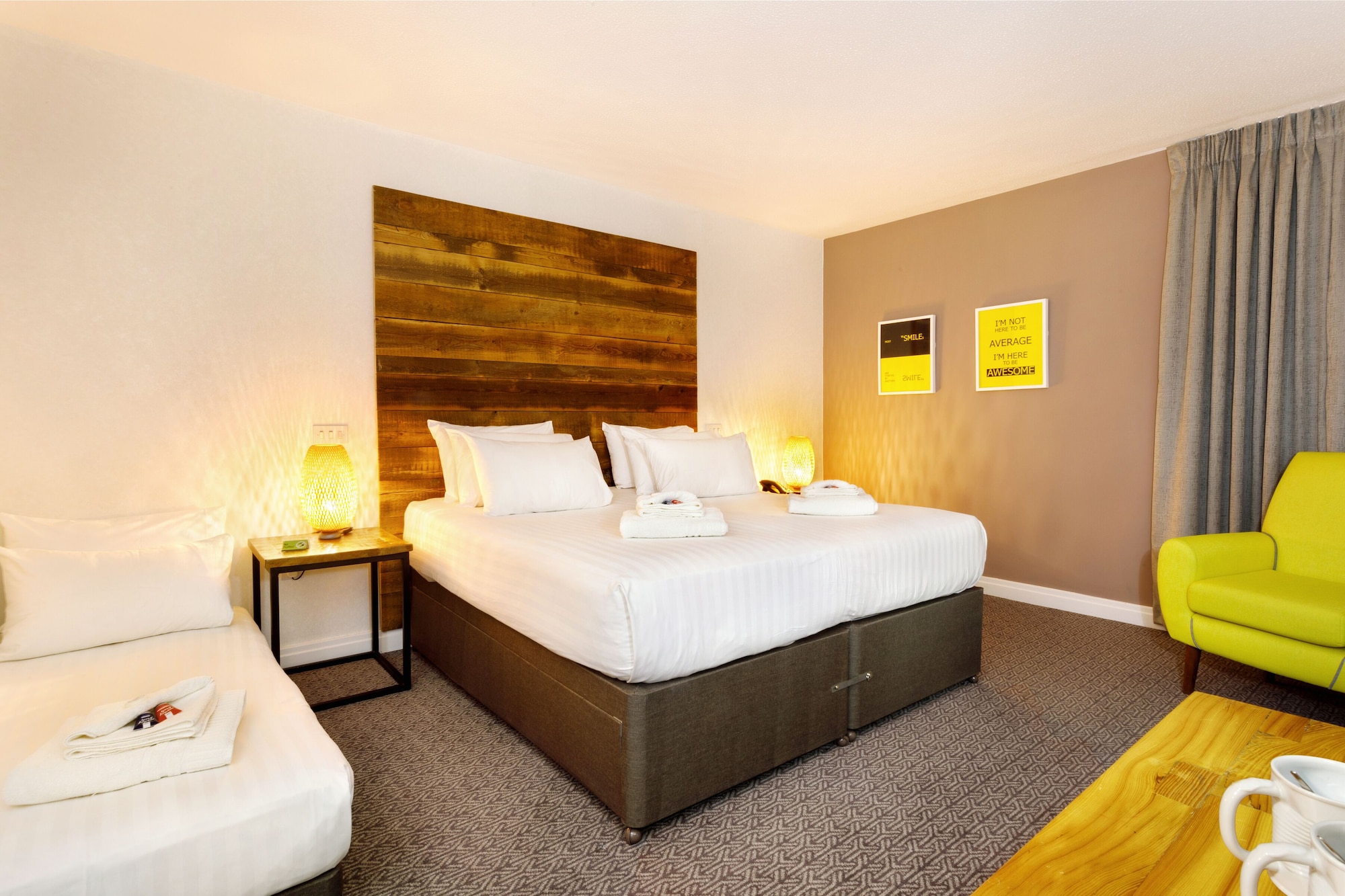 FAMILY, DOUBLE BED