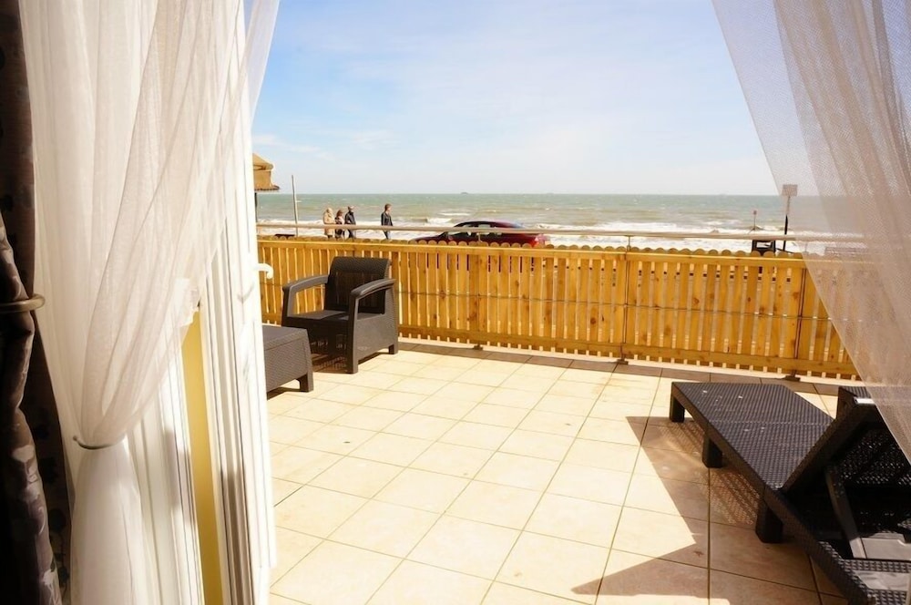 Shoreside Inn 14/29