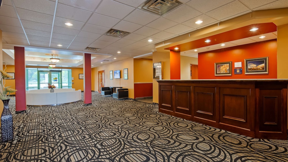 Best Western The Inn At The Fairgrounds 9/54
