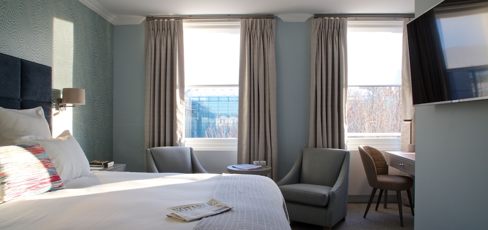 54 Queens Gate Hotel 18/50