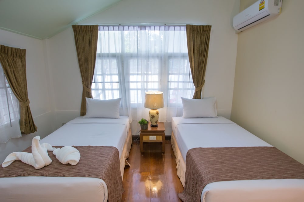 Hotel Bangkokian 35/50