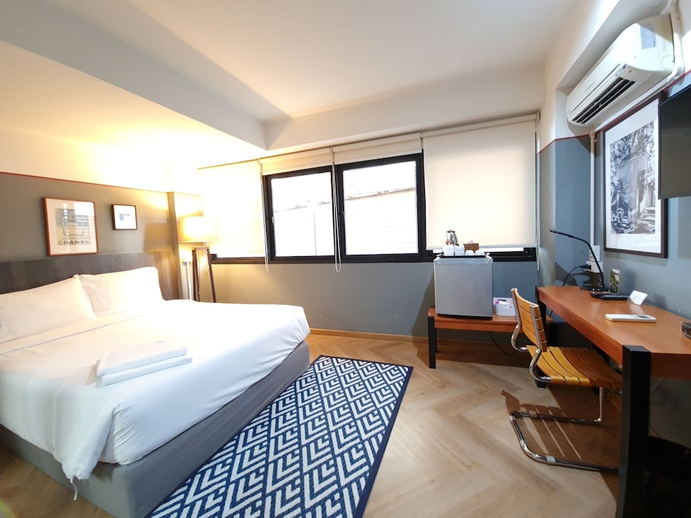 Sathorn Terrace Apartment 28/50