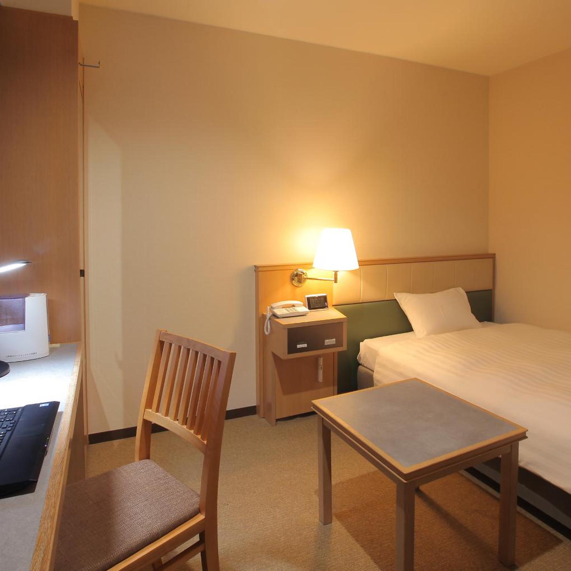 Odakyu Station Hotel Honatsugi 35/36