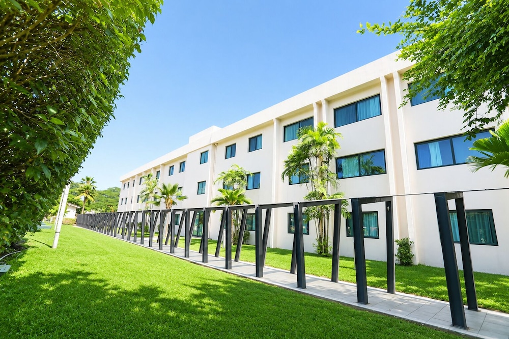 Fiesta Royale Hotel in ACCRA