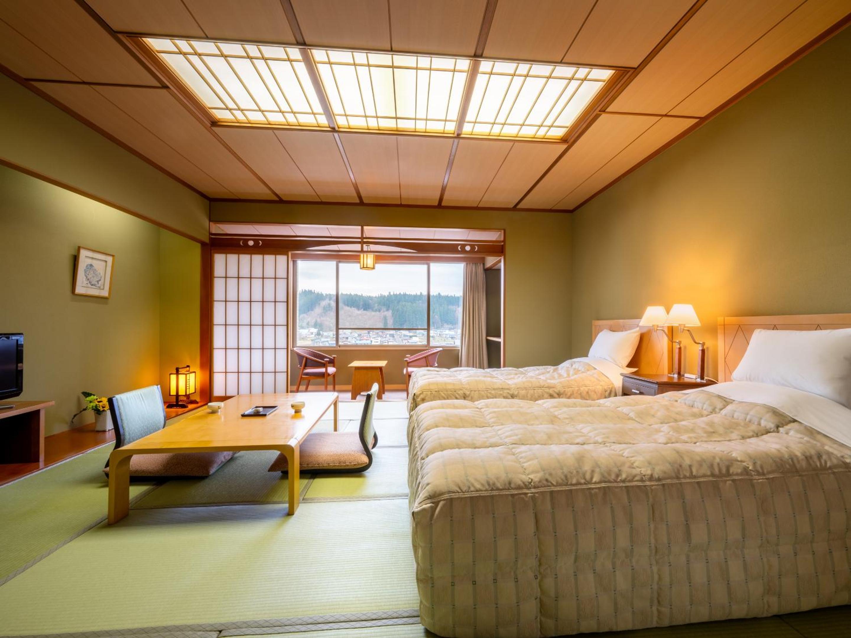 Room, Twin Beds, Large