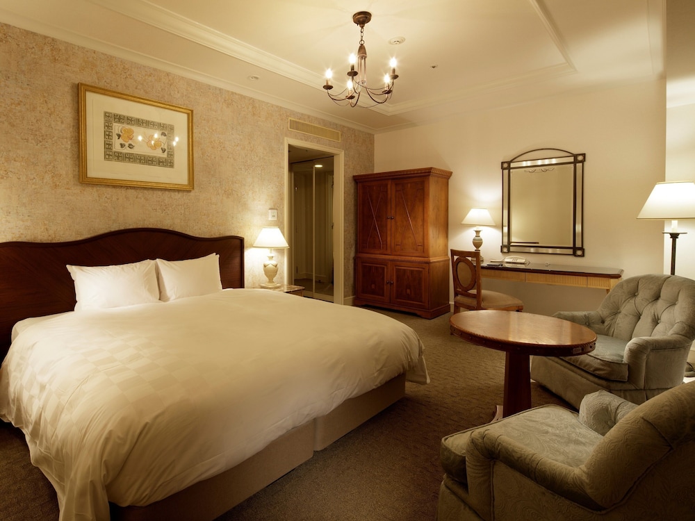 Luxury, Queen Bed, Sendai Royal Park Hotel 3/6
