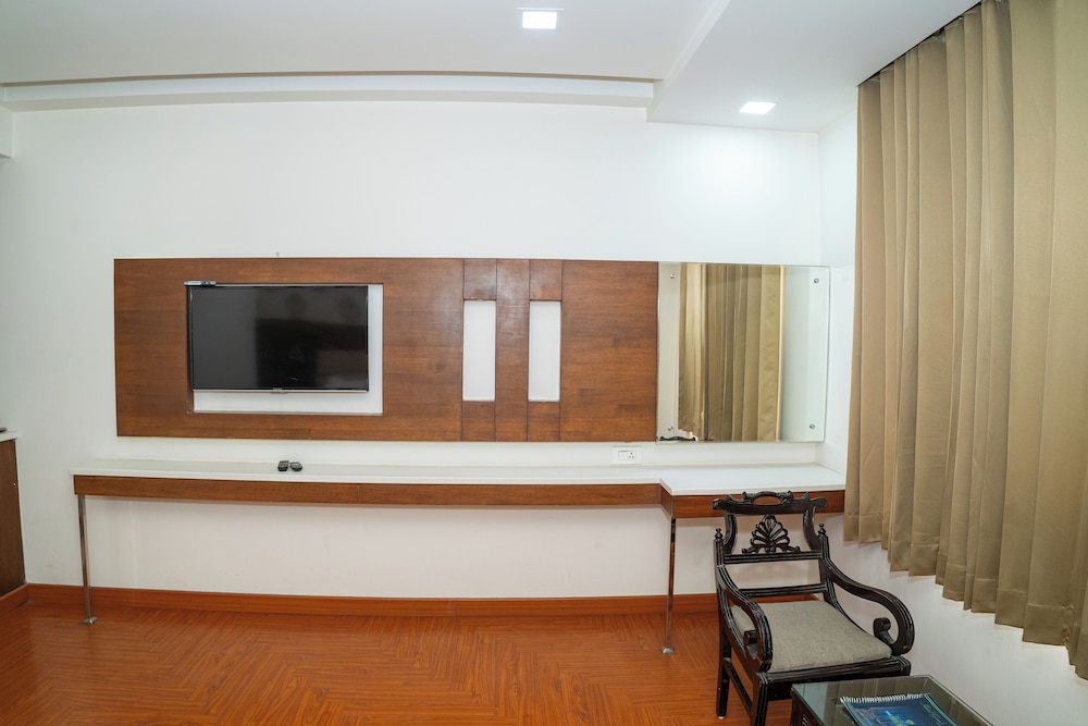 HOTEL GRAND HRIDEY 32/50