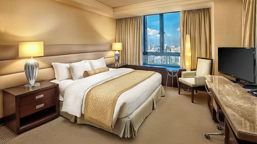 غرفة سيغنتشر كلوب بريميير مفردة بسرير كينج، Quest Plus Conference Center, Manila 4/5