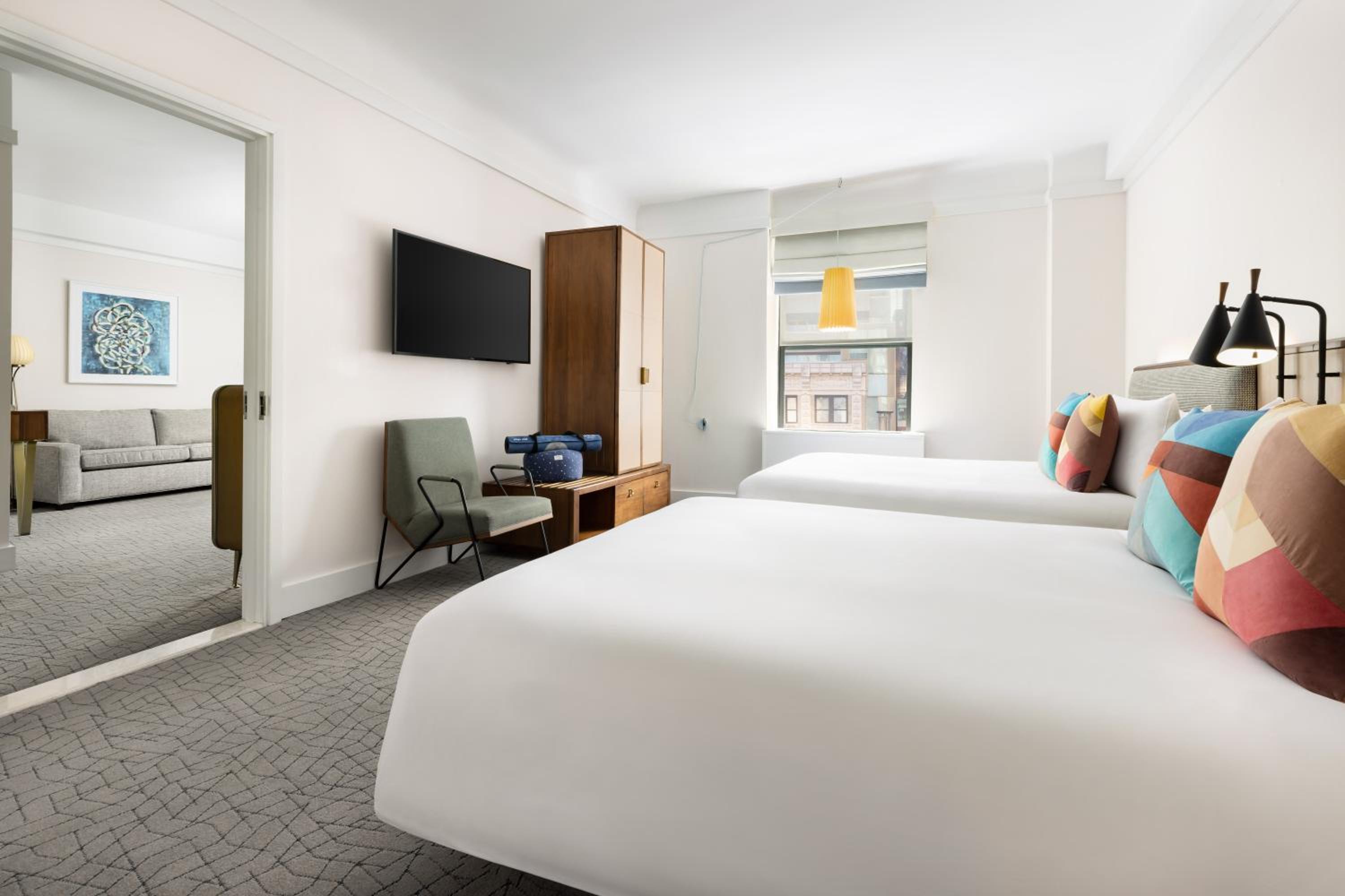 Deluxe, Suite, Queen Bed