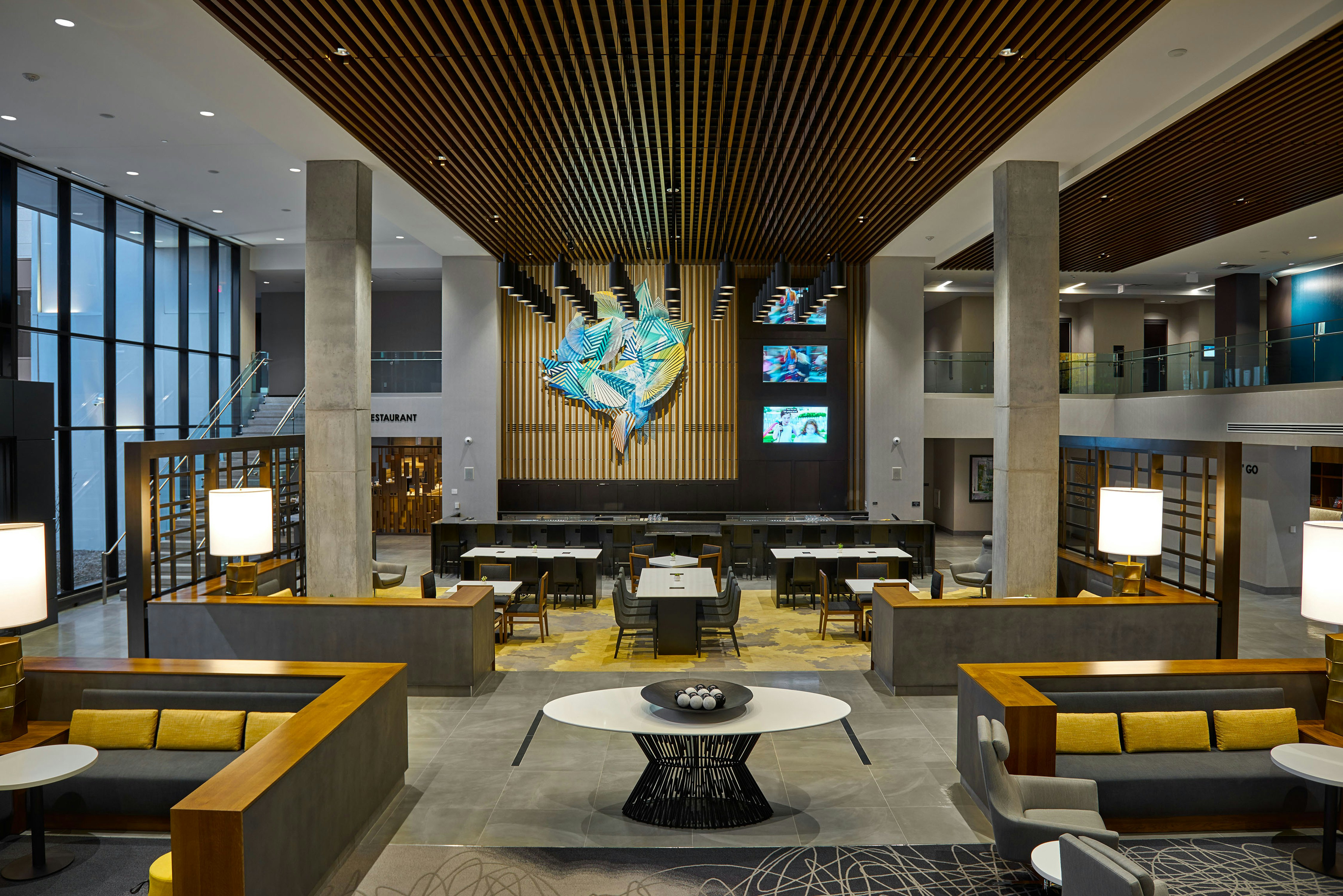 Hilton Des Moines Downtown 39/70