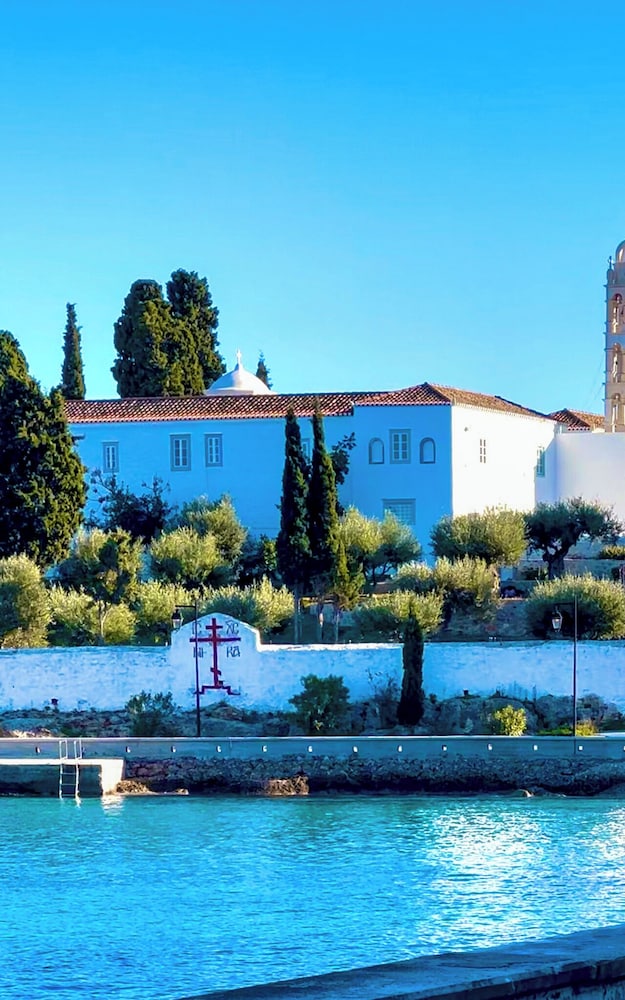 Armata Boutique Hotel Spetses 53/60