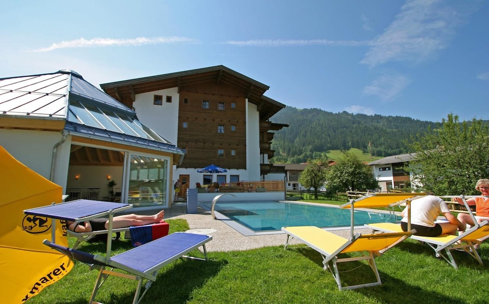 Hotel Simmerlwirt 56/57