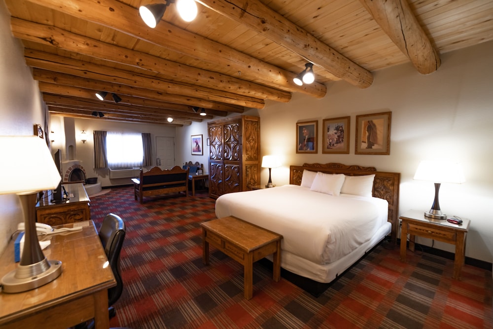 Sagebrush Inn Suites 44/81