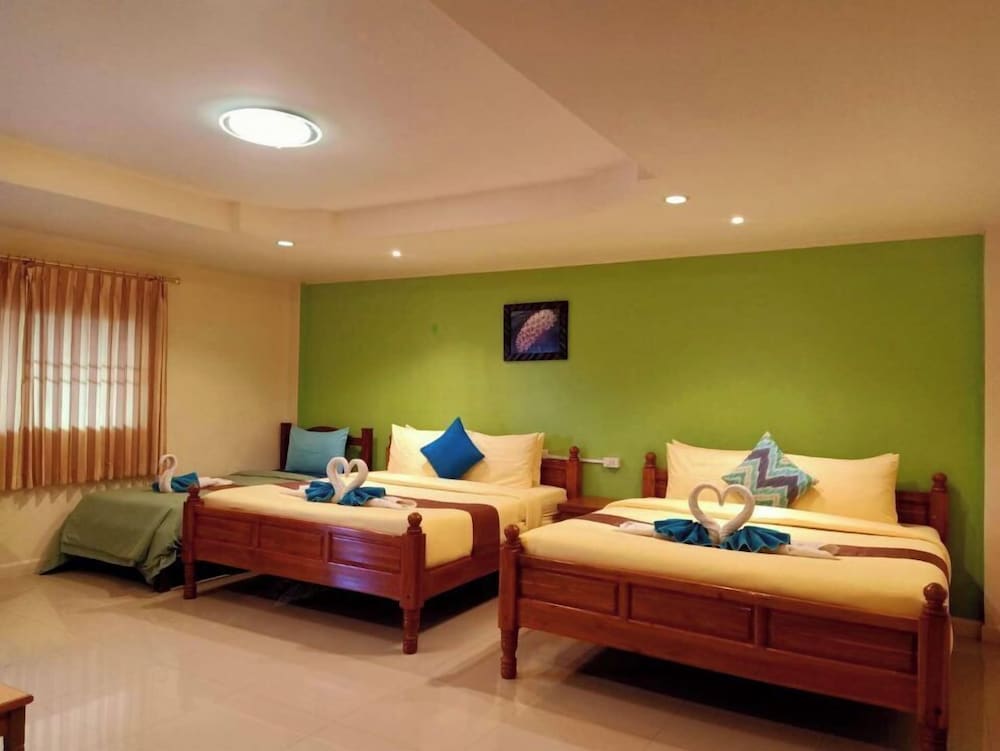 Lareena Resort Koh Larn Pattaya 9/47