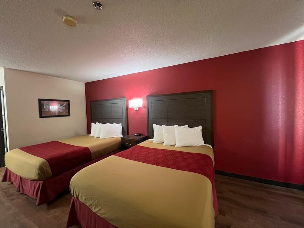 Standard, 2 Queen Beds