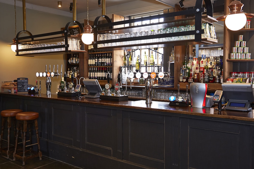 Saracen's Head Hotel 34/39