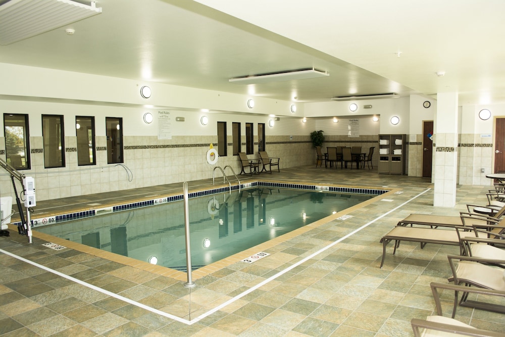Holiday Inn Express Hotel And Suites Mason City 6/76