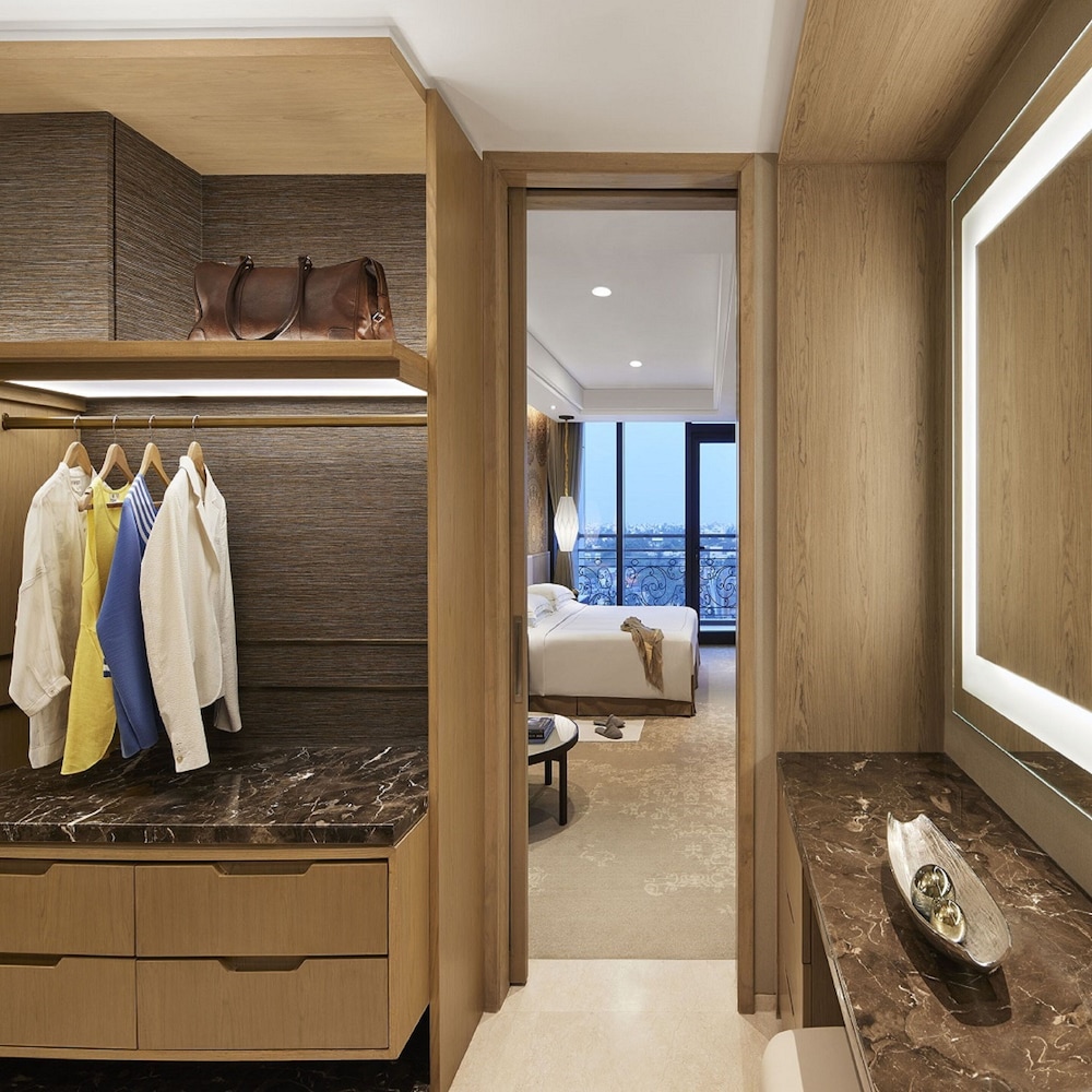 Taj Wellington Mews 30/55