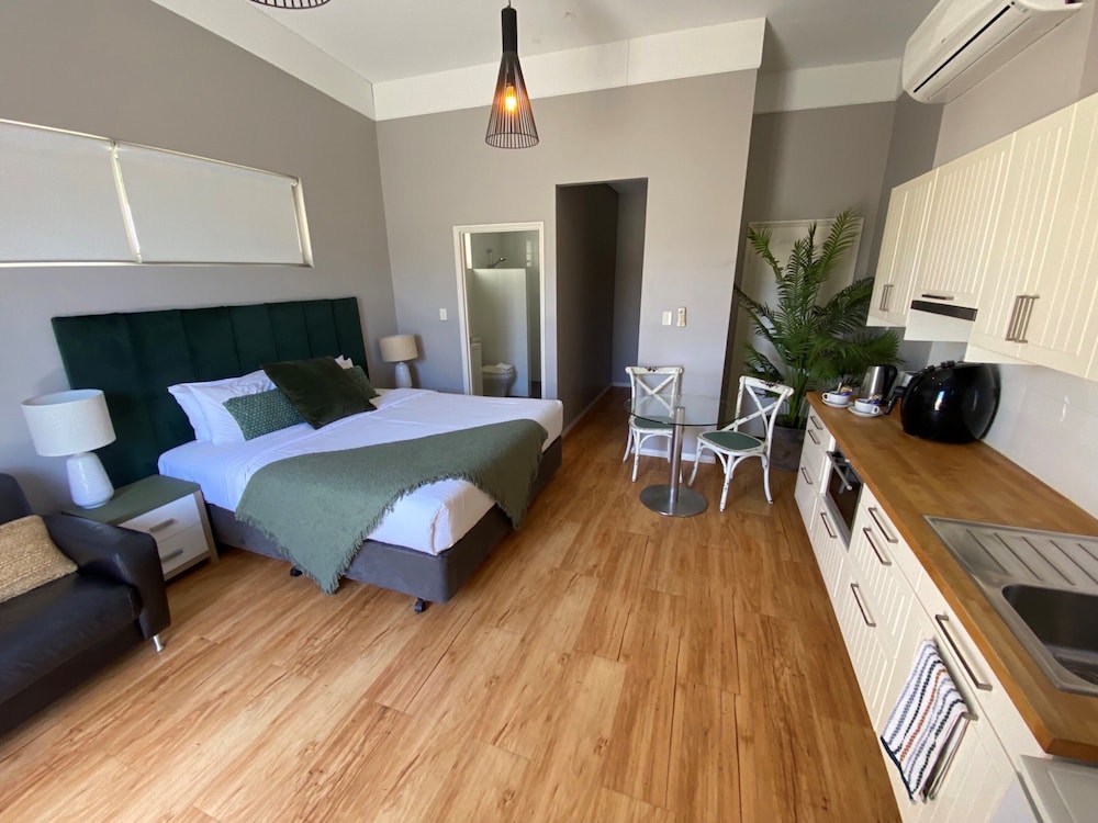 Maand Up Accommodation 33/61