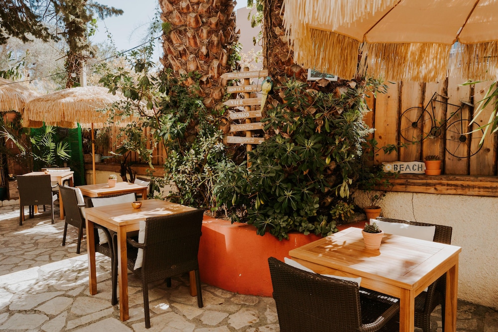 Hotel Le Petit Castel 33/47