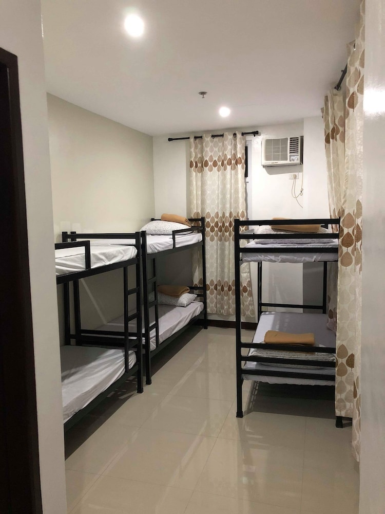 Golite Hostel 11/18