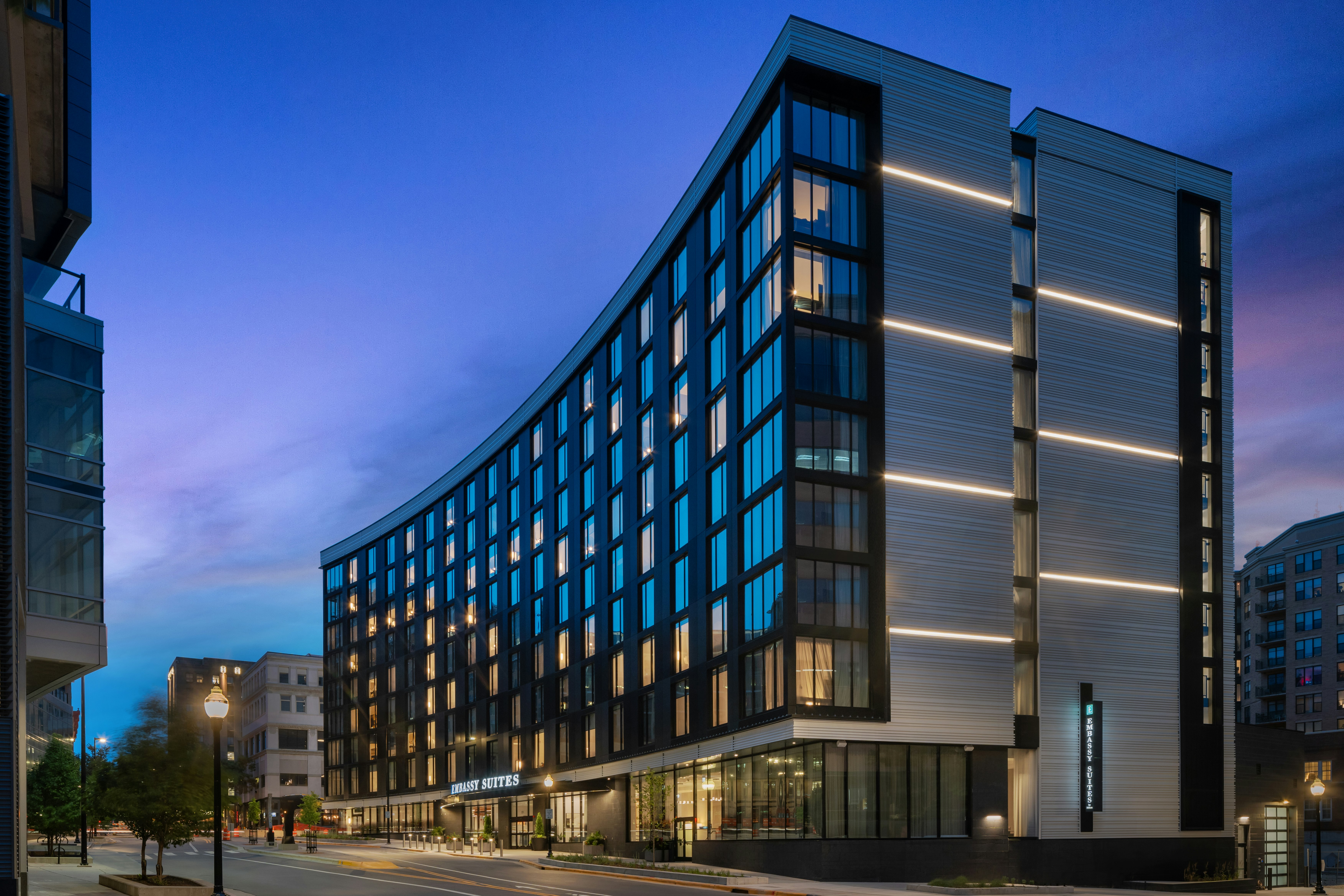 Embassy Suites by Hilton Madison Downtown photo5