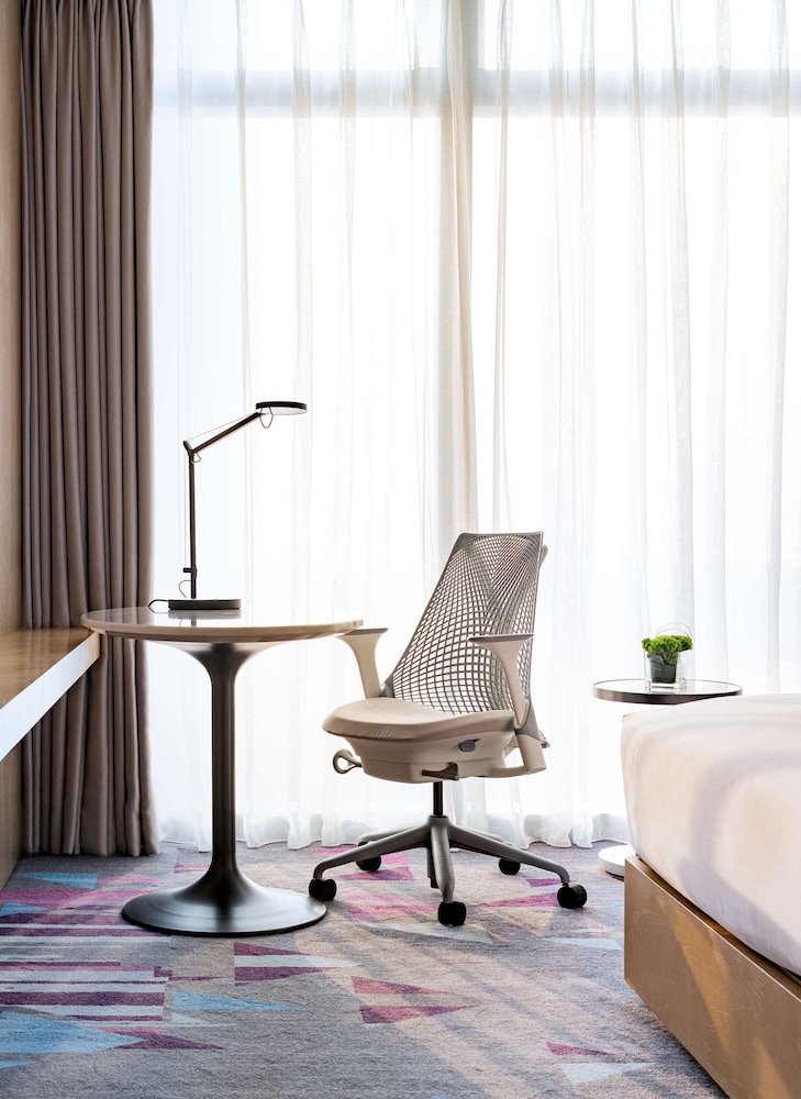 Hilton Garden Inn Shenzhen World Exhibition & Convention Center 19/48