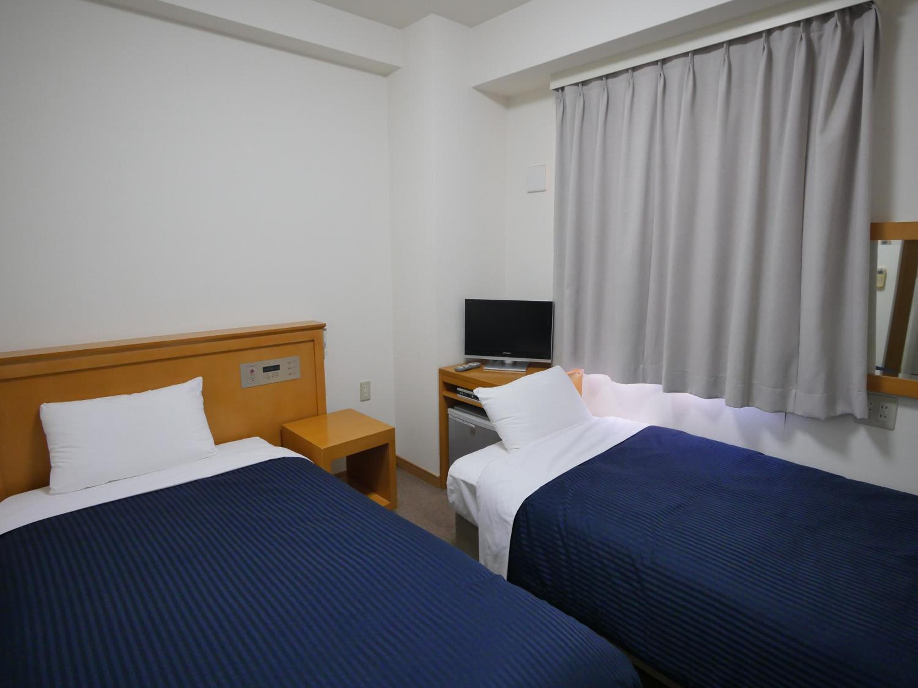 Compact, Twin Beds