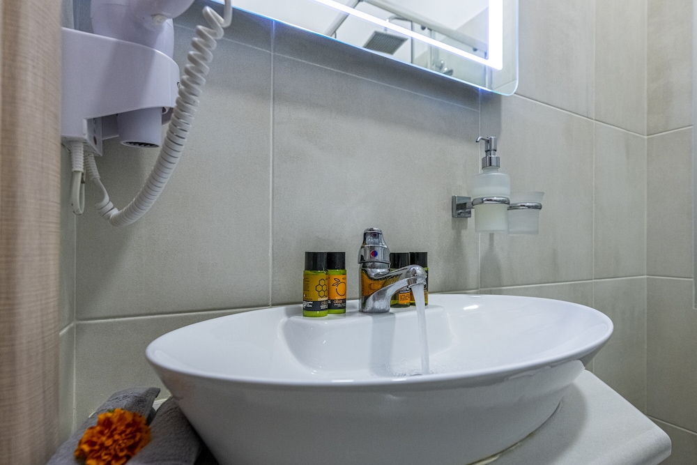Comfort Stay Airport Boutique Hotel 43/50