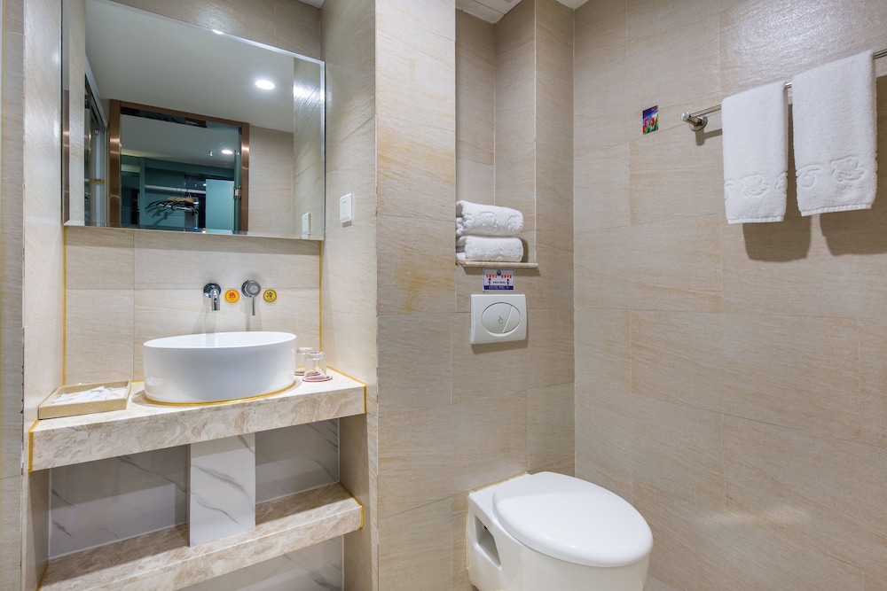 Yiwu Best Hotel 20/21