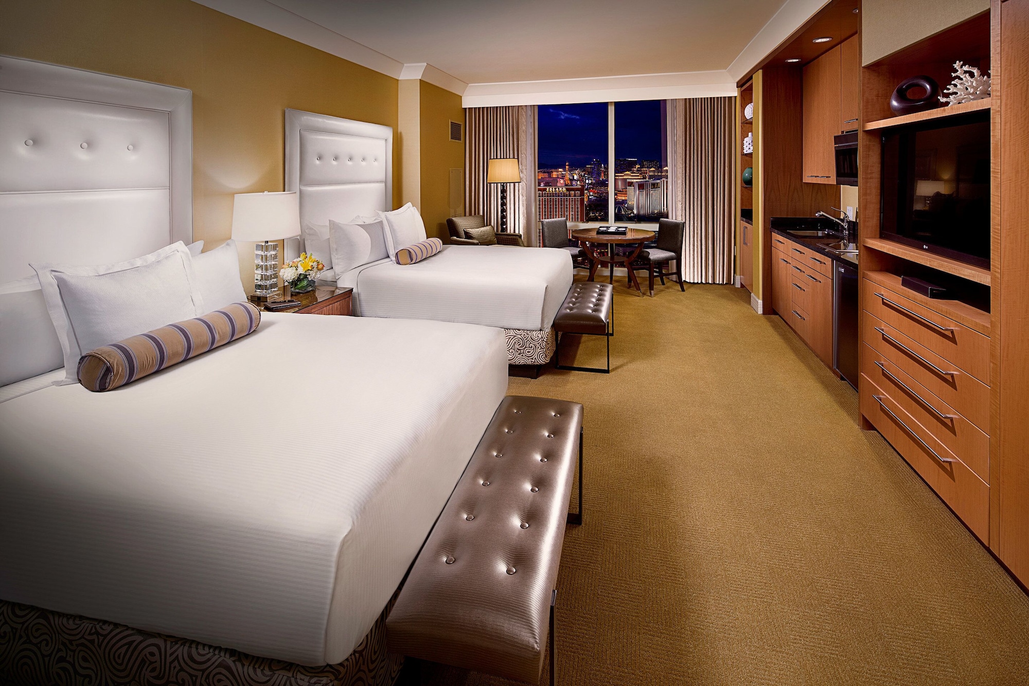 SUPERIOR, 2 QUEEN BEDS