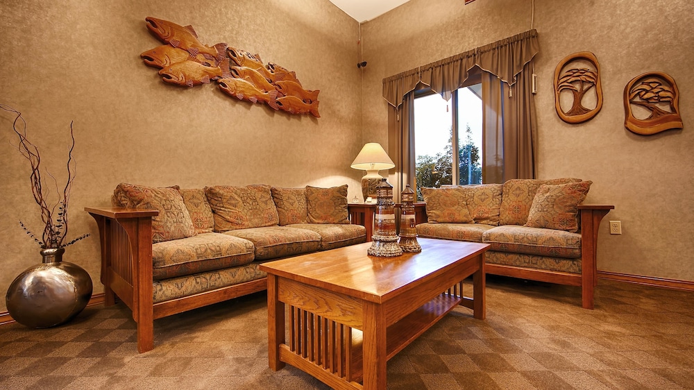 Best Western Holiday Hotel 17/18