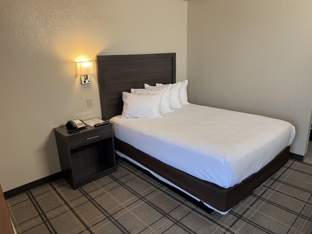 SureStay by Best Western Gonzales 7/26