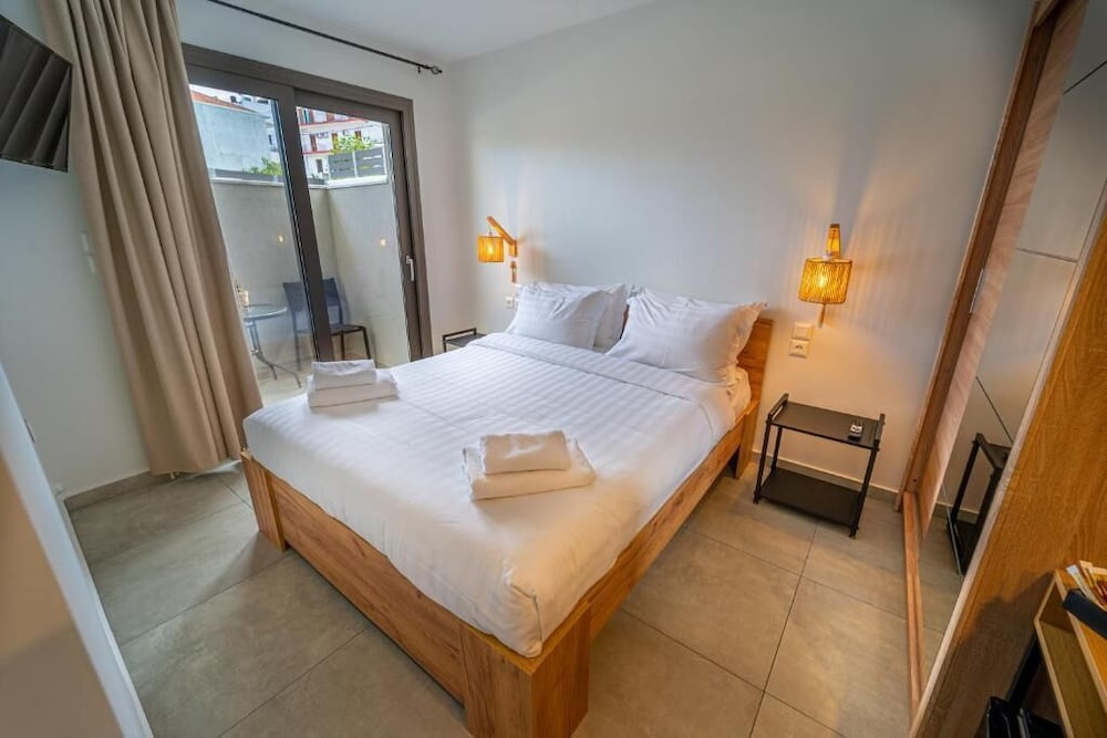 Niso Skiathos 65/103