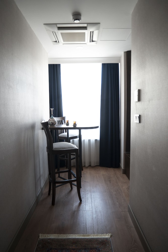 Nevi Hotel & Suites Istanbul Taksim 32/37
